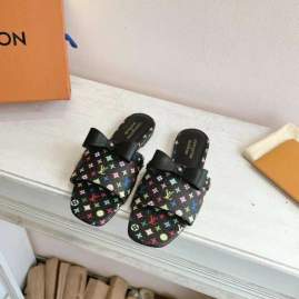 Picture of Louis Vuitton Slippers _SKULVsz35-43jyh0515608